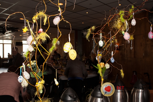 20150322 frans versteden fotografie - tilburginbeeld FRVE0828.jpg - eet met je hart lunch en creatieve workshop paastakken maken